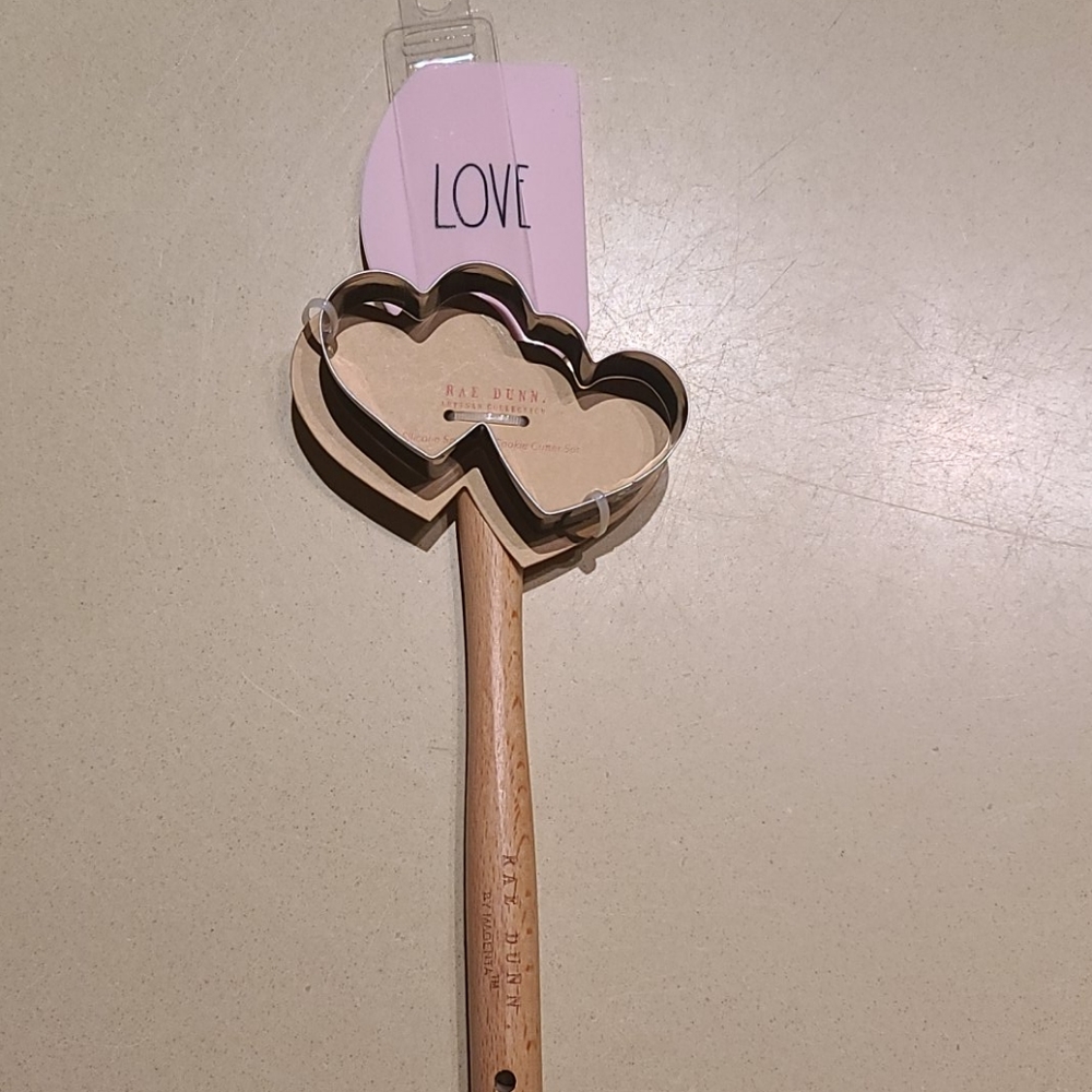 Rae Dunn Love Spatula & Cookie Cutter Set